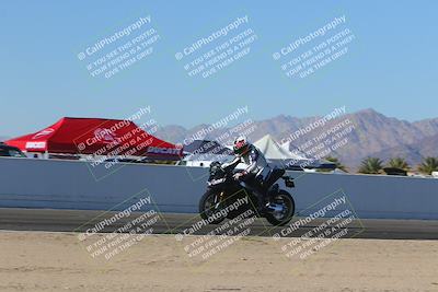media/Nov-06-2023-Moto Forza (Mon) [[ce023d0744]]/4-Beginner Group/Session 4 (Finish Line Checker)/